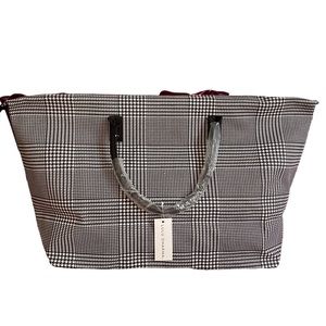 Lulu Dharma Black and White Frasier Weekender